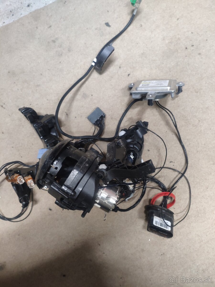 Riadiaca jednotka xenón - 8