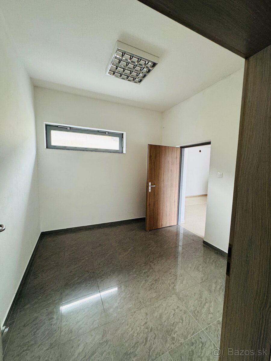 Obchodný priestor na prenájom v centre mesta - 8