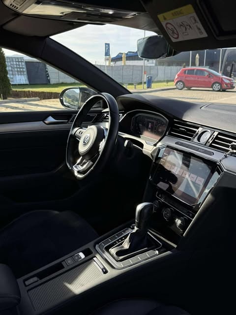 Volkswagen Arteon 2,0tsi, r-line 200kw sedan - 8