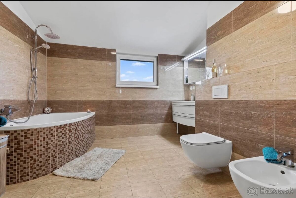 PREDAJ | 4-IZBOVÝ DOM - 8