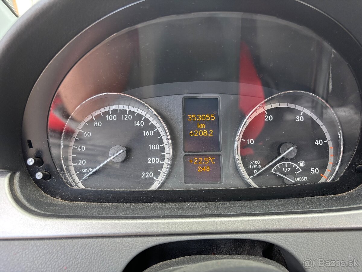 Mercedes-Benz Vito 115 - 8