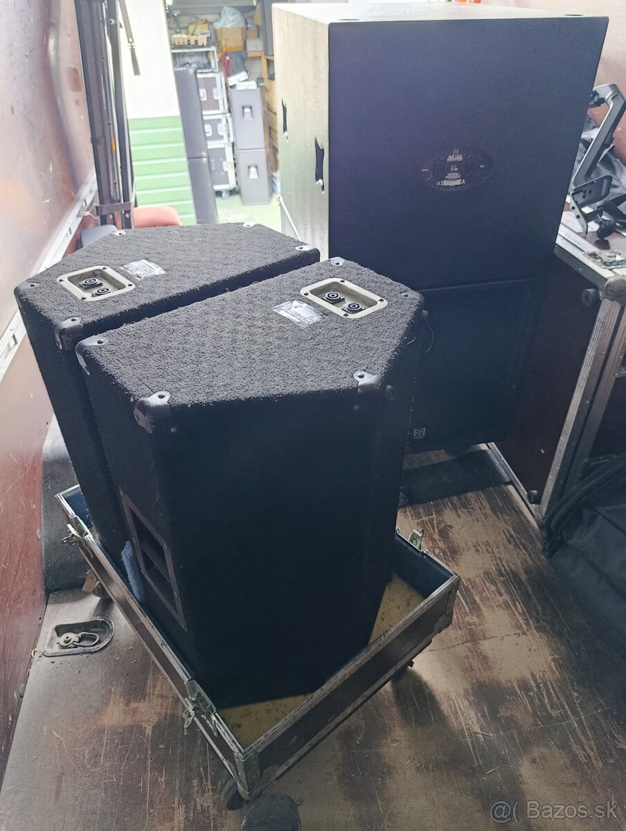 Odposluchy Yamaha 115v 15" - 8