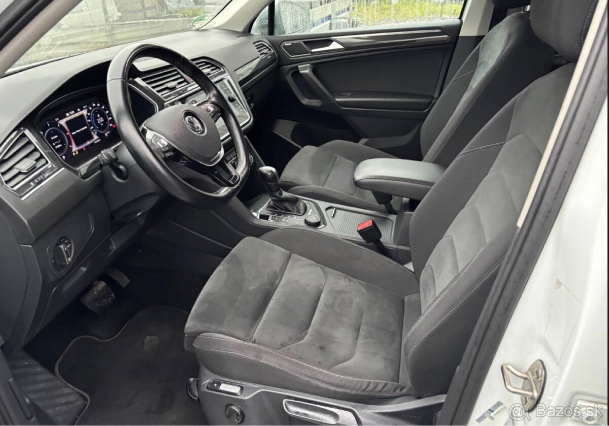 Volkswagen Tiguan Allspace R-LINE - 8