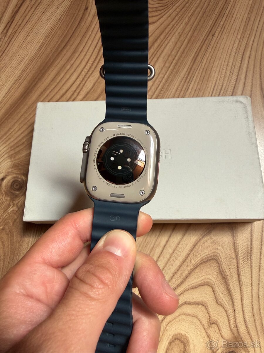 Apple Watch Ultra 2 - 8