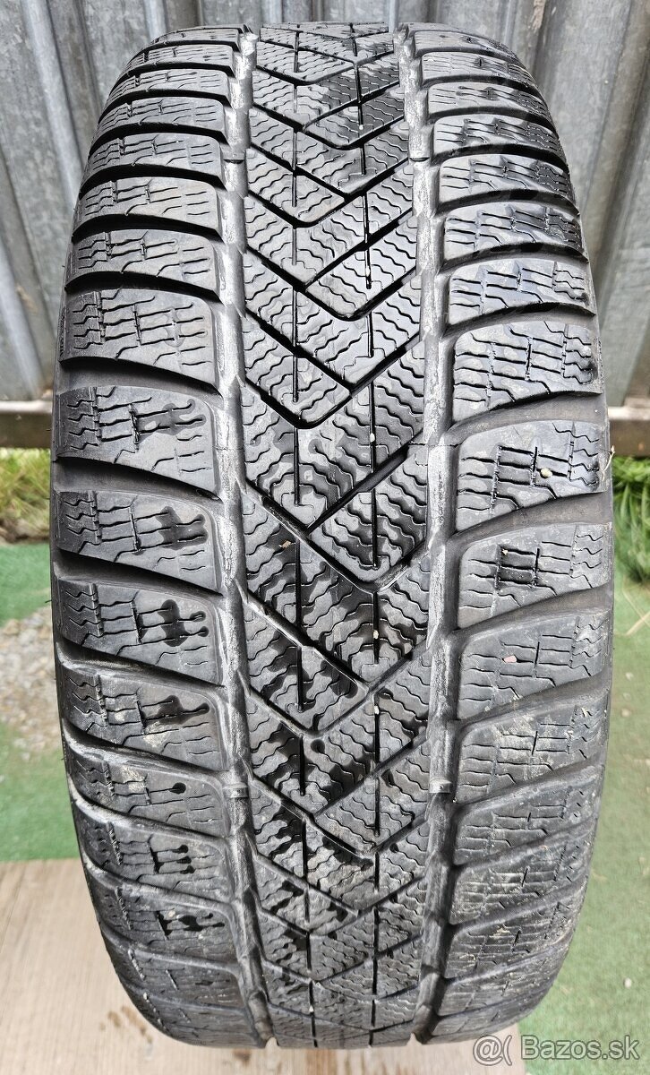 Orig.zimná sada VW - 5x112 r18 + Pirelli 225/40 r18 92V - 8