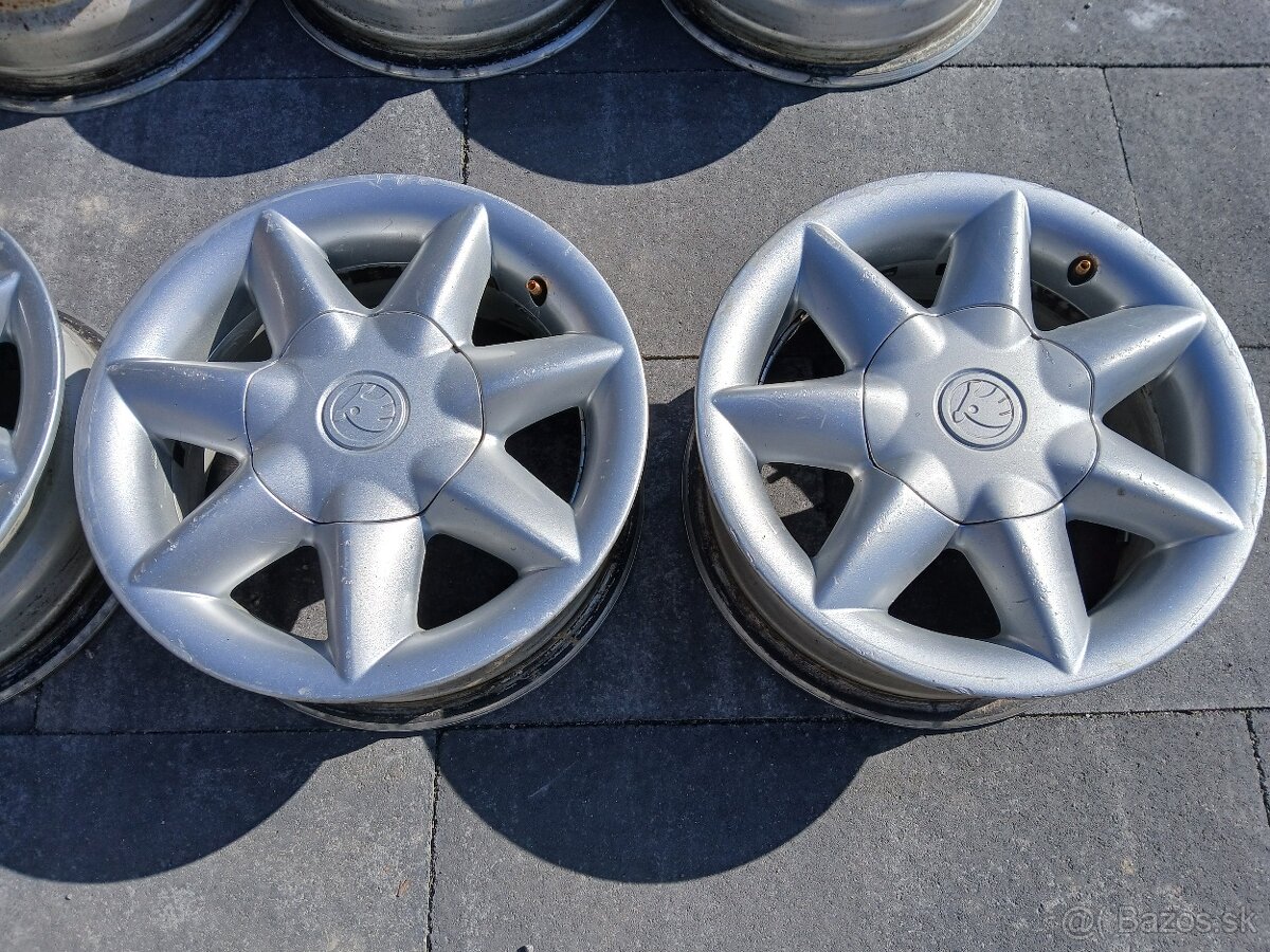 Felicia 4x100 R13 - 8