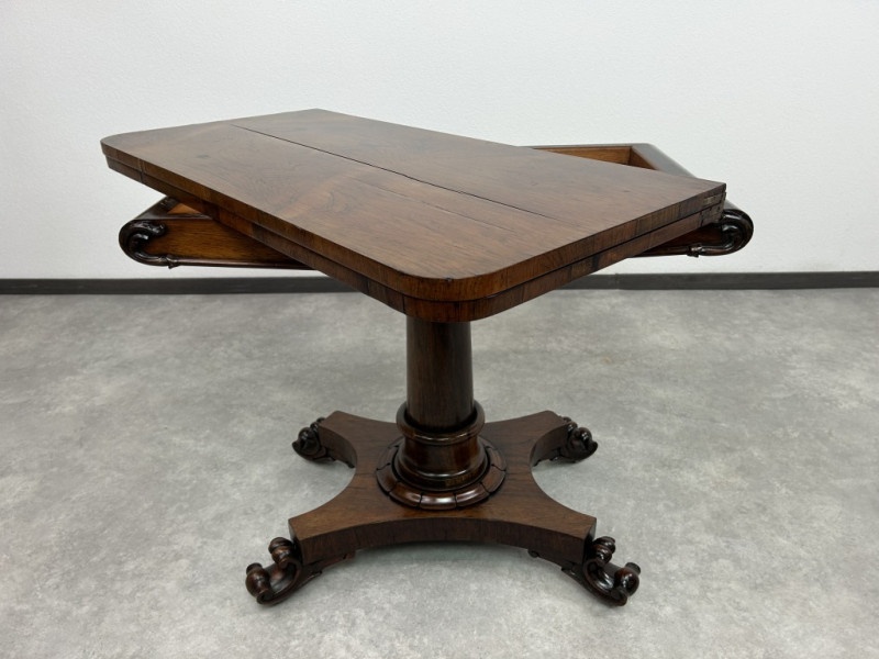 Historizný konzolový stolík - 8