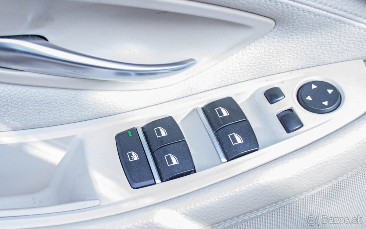 BMW 520d xDrive Touring F11 A/T - 8