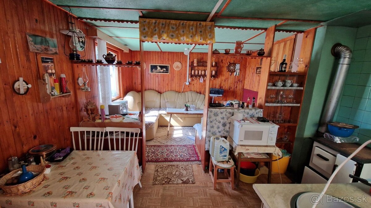 Predám chatu v Revúcej - 8