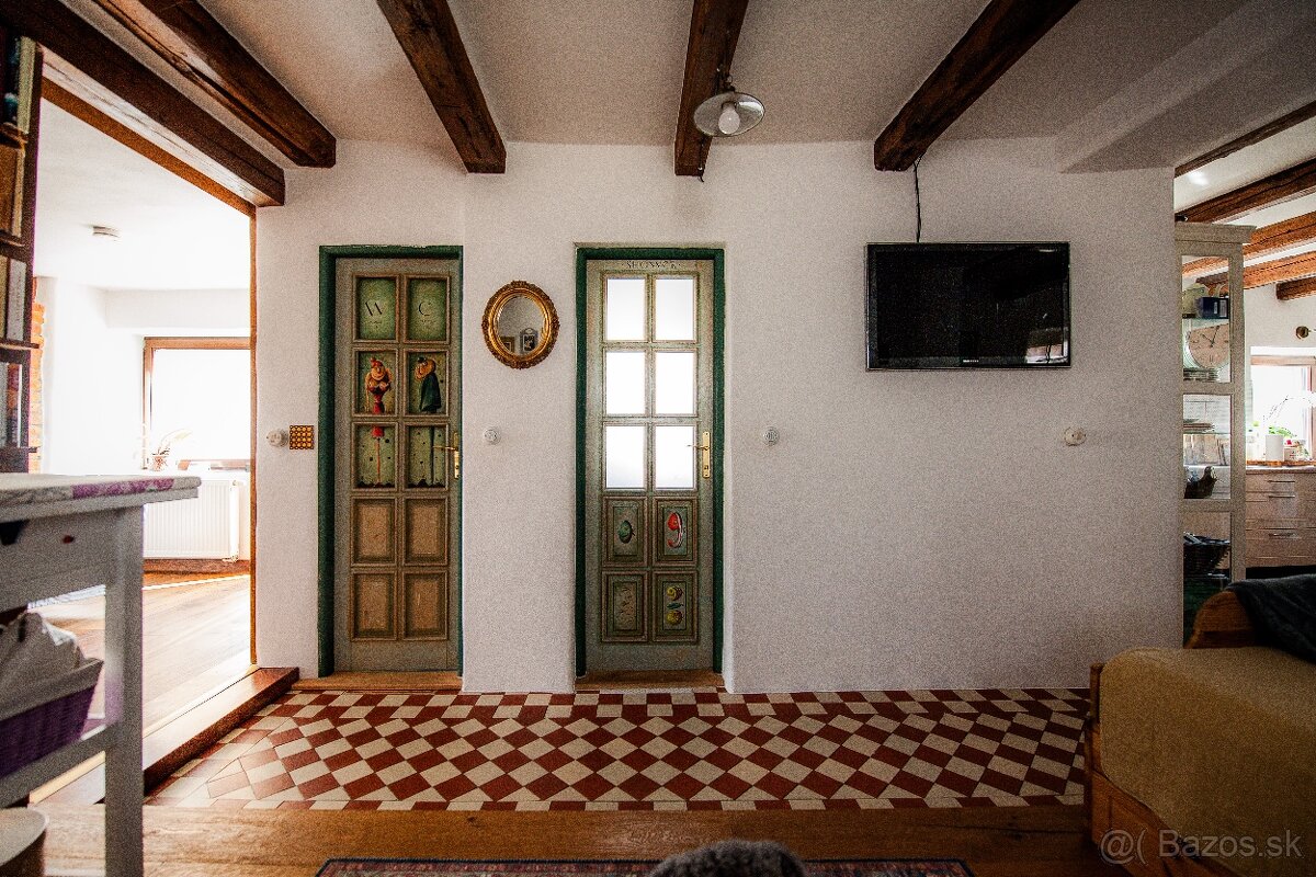 Dom pod storočnou hruškou - 8