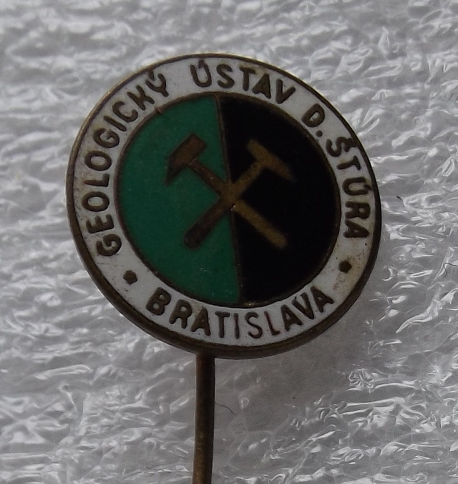 odznaky - armáda, spolky, šport i iné - 8