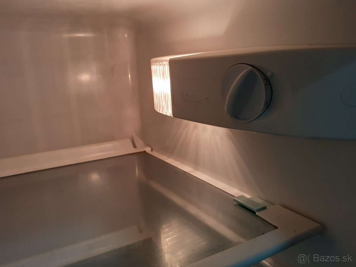 Chladnička s mrazákom Elektrolux Inspire SpacePlus - 8