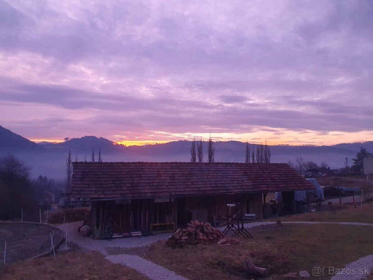 Ustajnenie 🌿 Doprajte svojmu koňovi domov v srdci prírody - 8