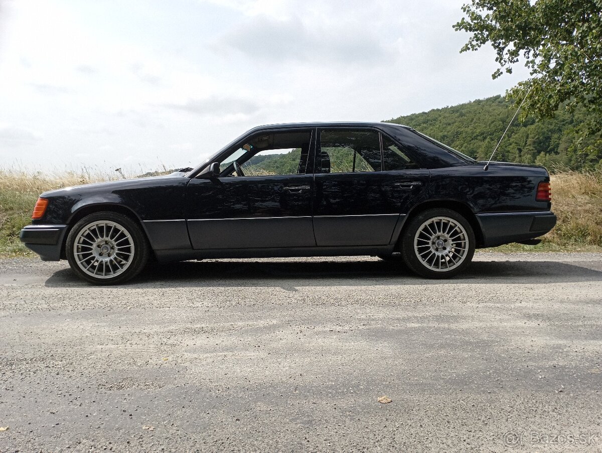 Mercedes Benz 220E W124 - 8