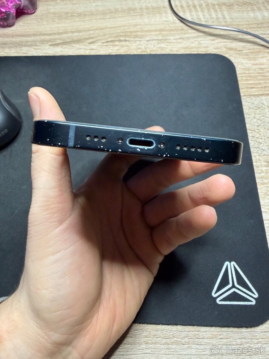 iPhone 13 128GB modrý - 8