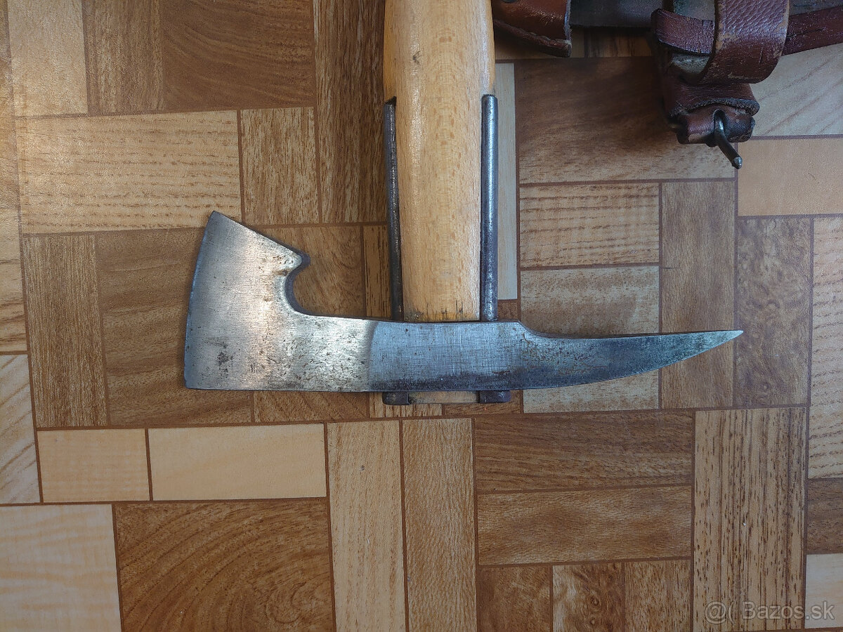 Hasičská sekera - 8