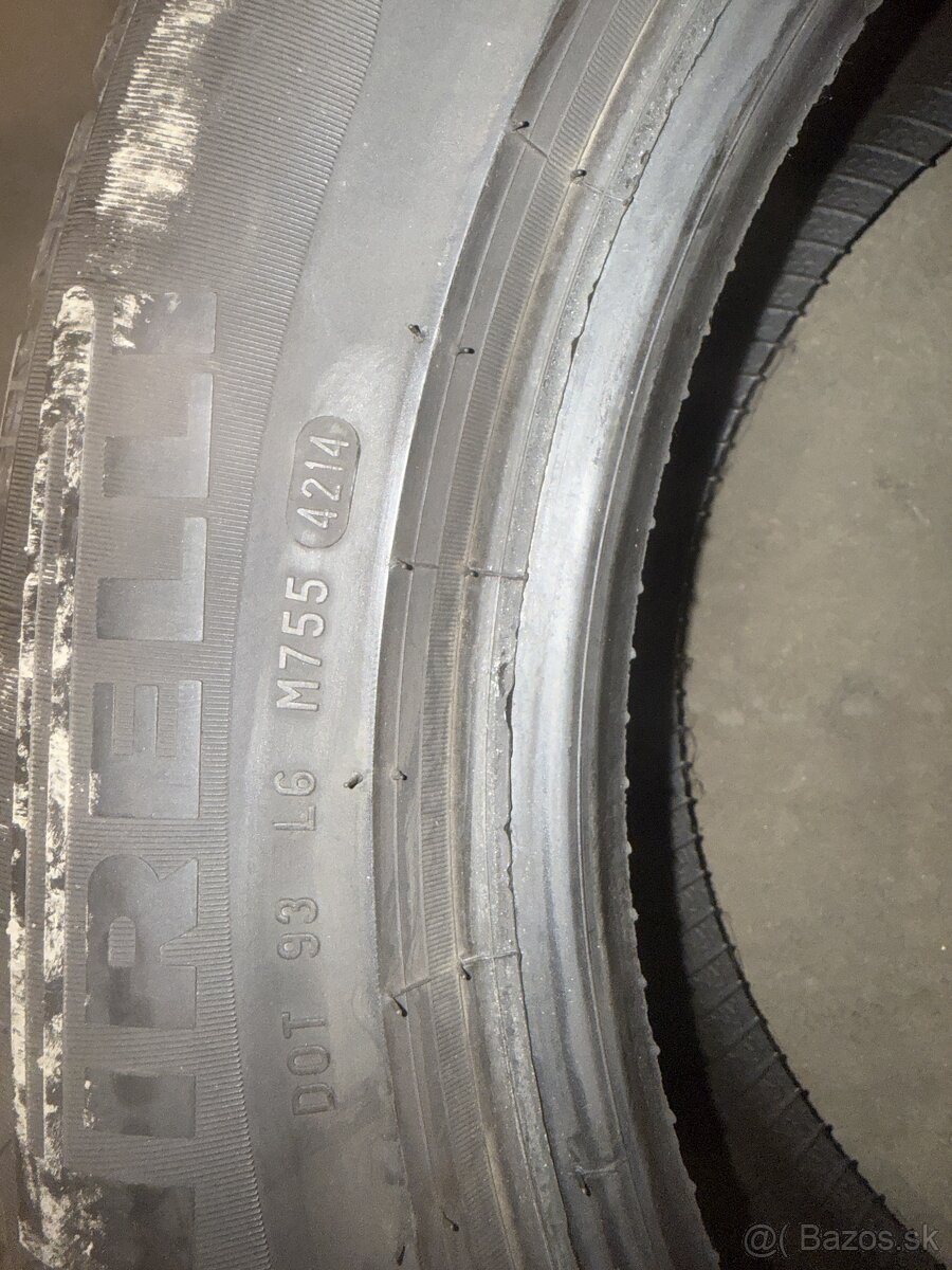 Predám zimné pneumatiky 215/60 R17 96H - 8