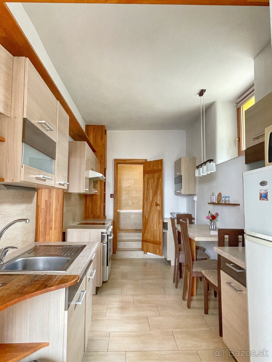 Hodinový prenájom - 8