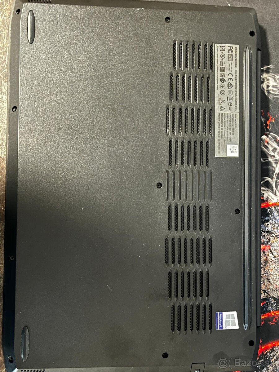 Lenovo IdeaPad Gaming 3 - 8