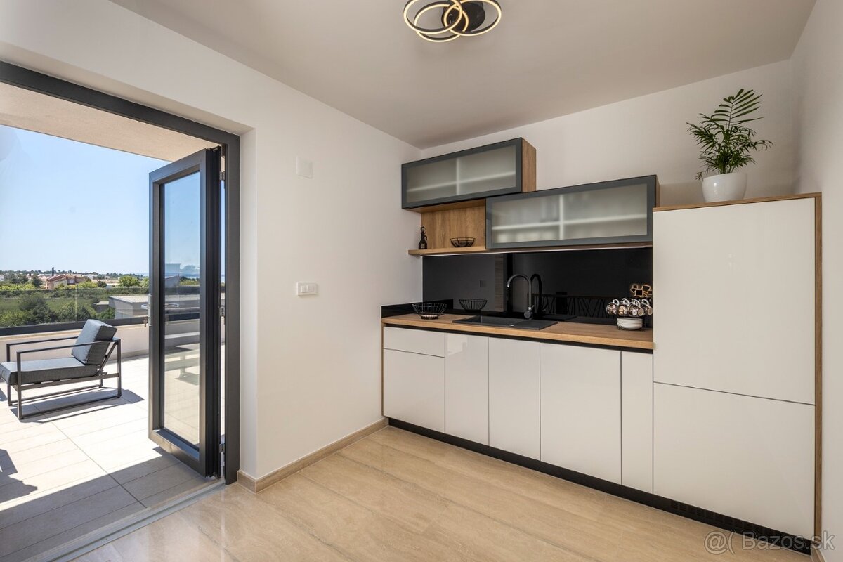 Luxusná kompletne zariadená vila s bazénom / Chorvátsko, Nin - 8