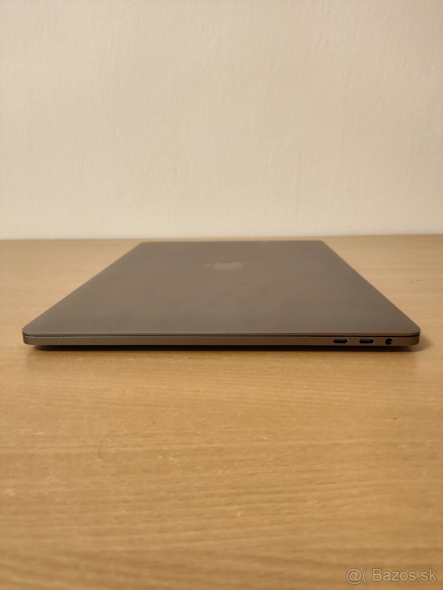 MacBook Pro 15 2017 i7 16GB 512GB - 8