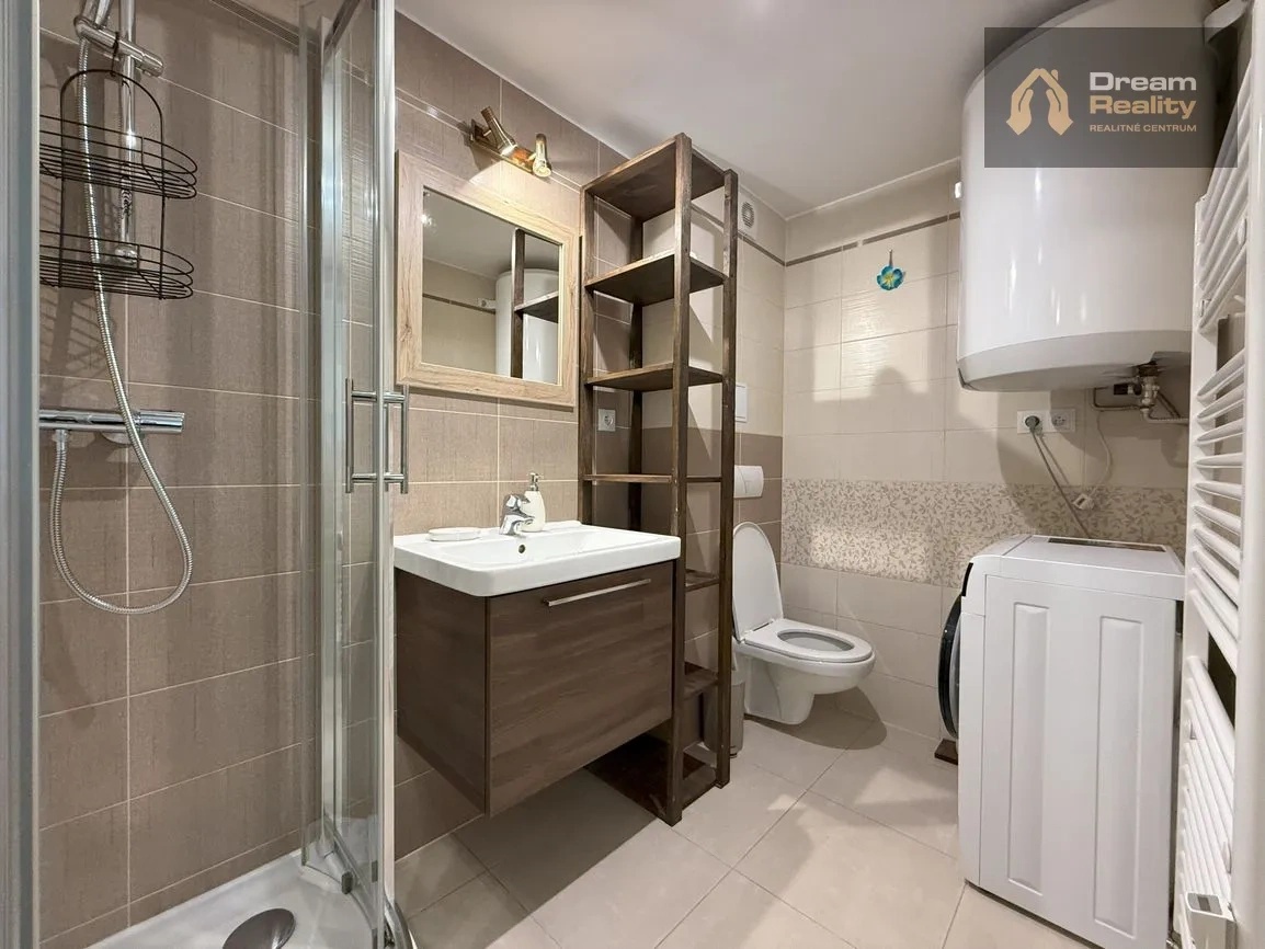 ŽILINA PEŠIA ZÓNA - 2 izbový byt exkluzívne - 8