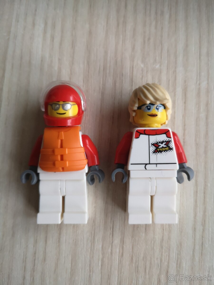 Lego City 60254 Preprava pretekárskeho člna - 8