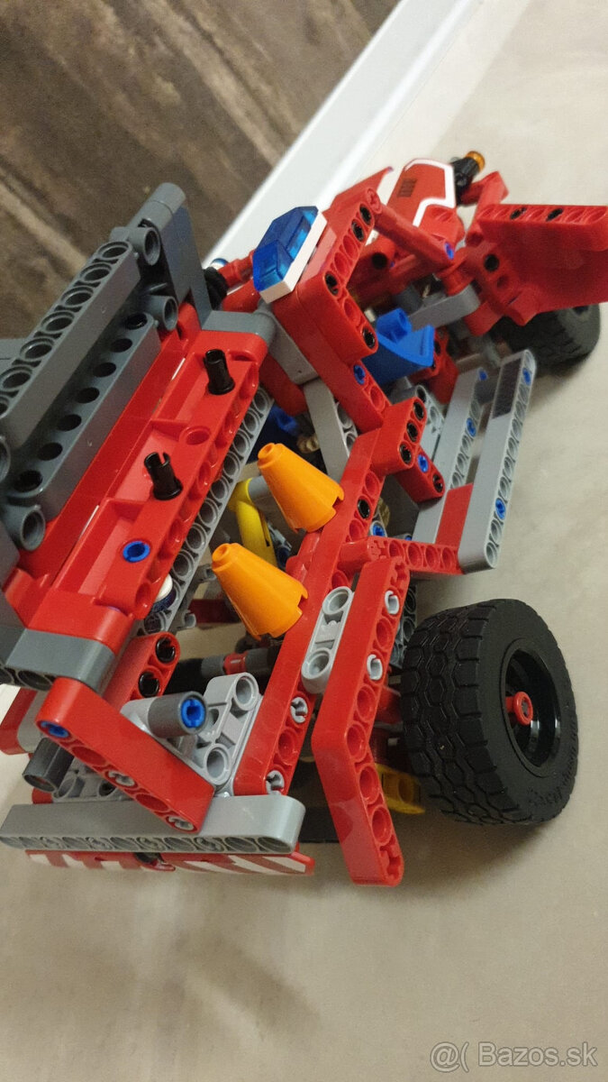 Lego Technic 42075 - Záchranné auto TOP stav - 8