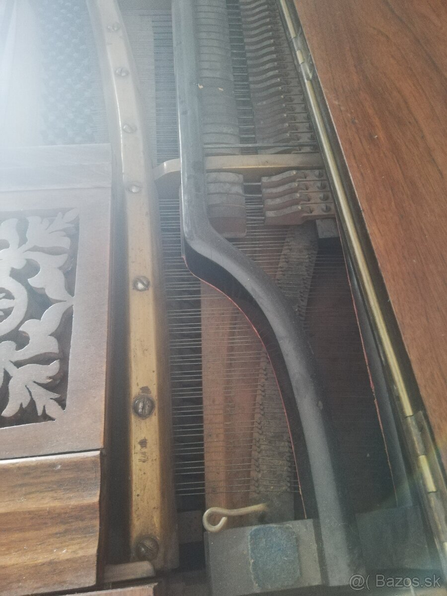 piano značky Bosendorfer - 8