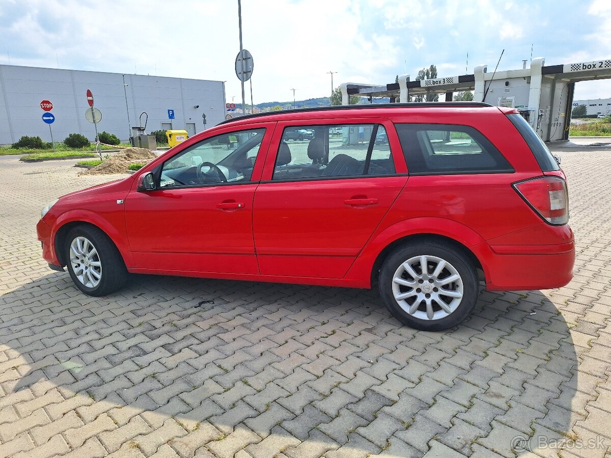 Opel Astra Wagon - 8