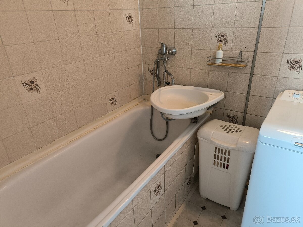 3-izbový byt Hospodárska - 8