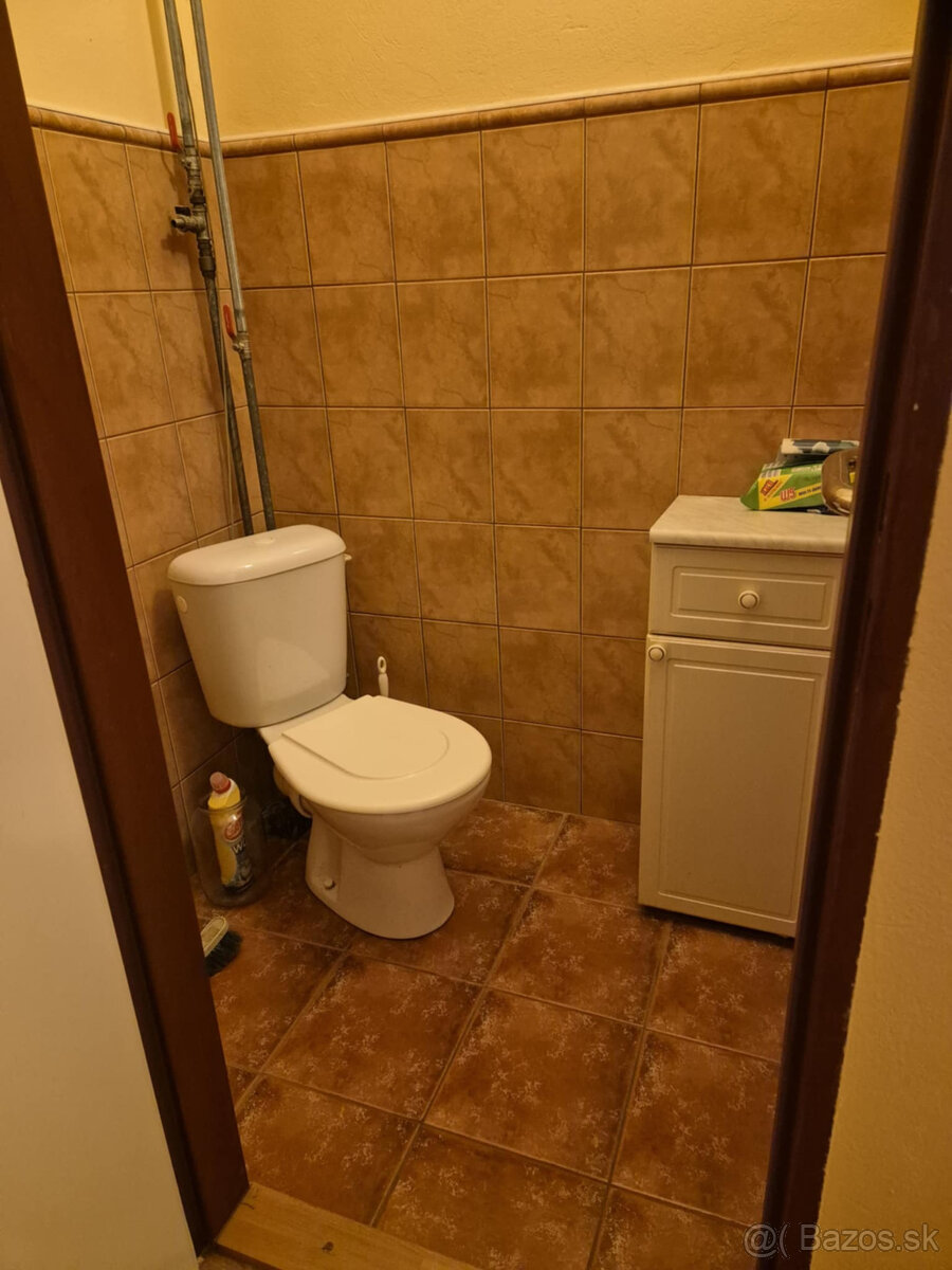 Predám rodinný dom Košice - mestská časť Juh - 8