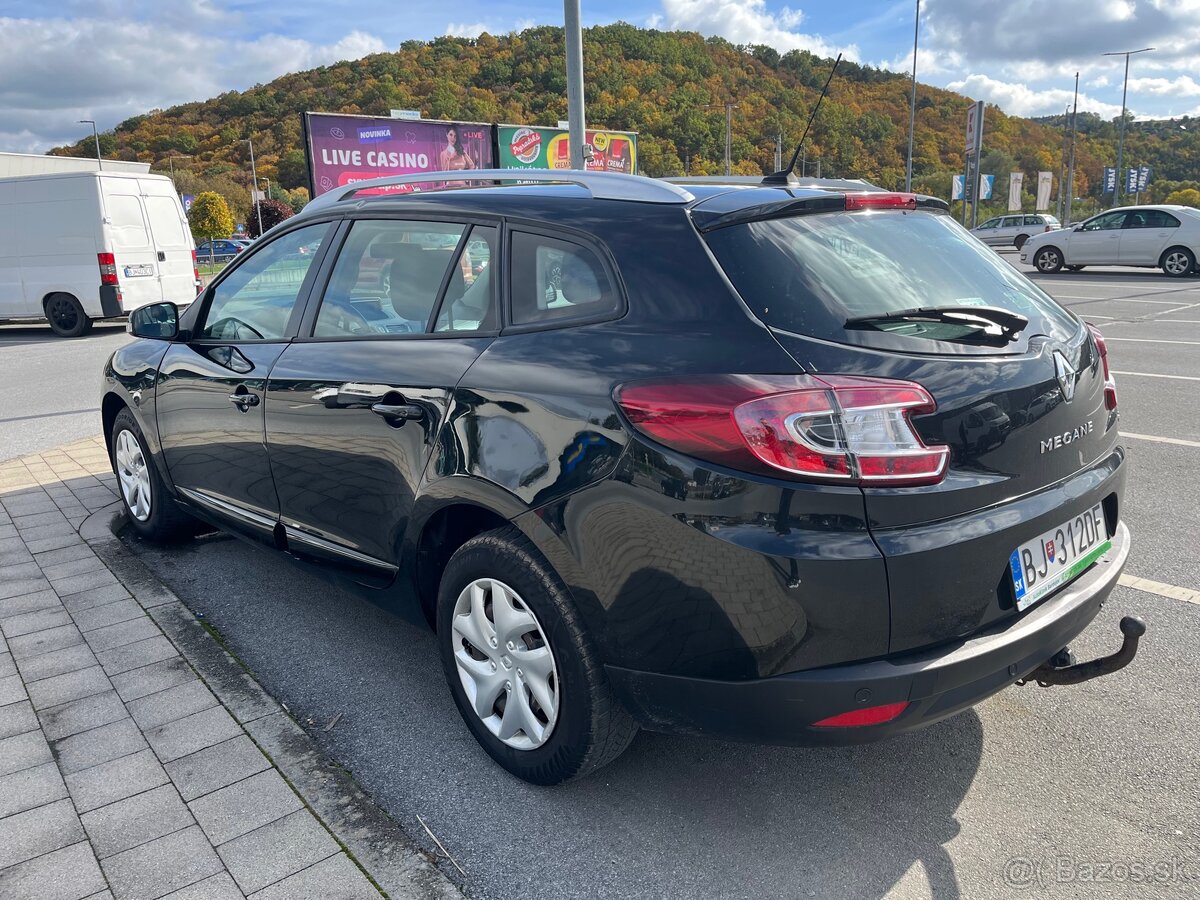 Renault Megane 1.5 diesel 81kw automat 245000 km 2015 - 8