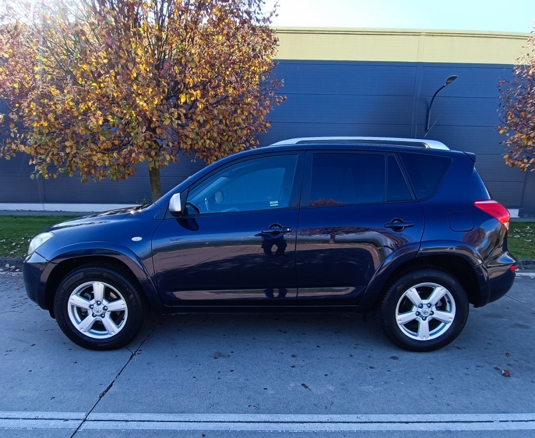 Toyota RAV-4 2,2diesel 4x4 - 8