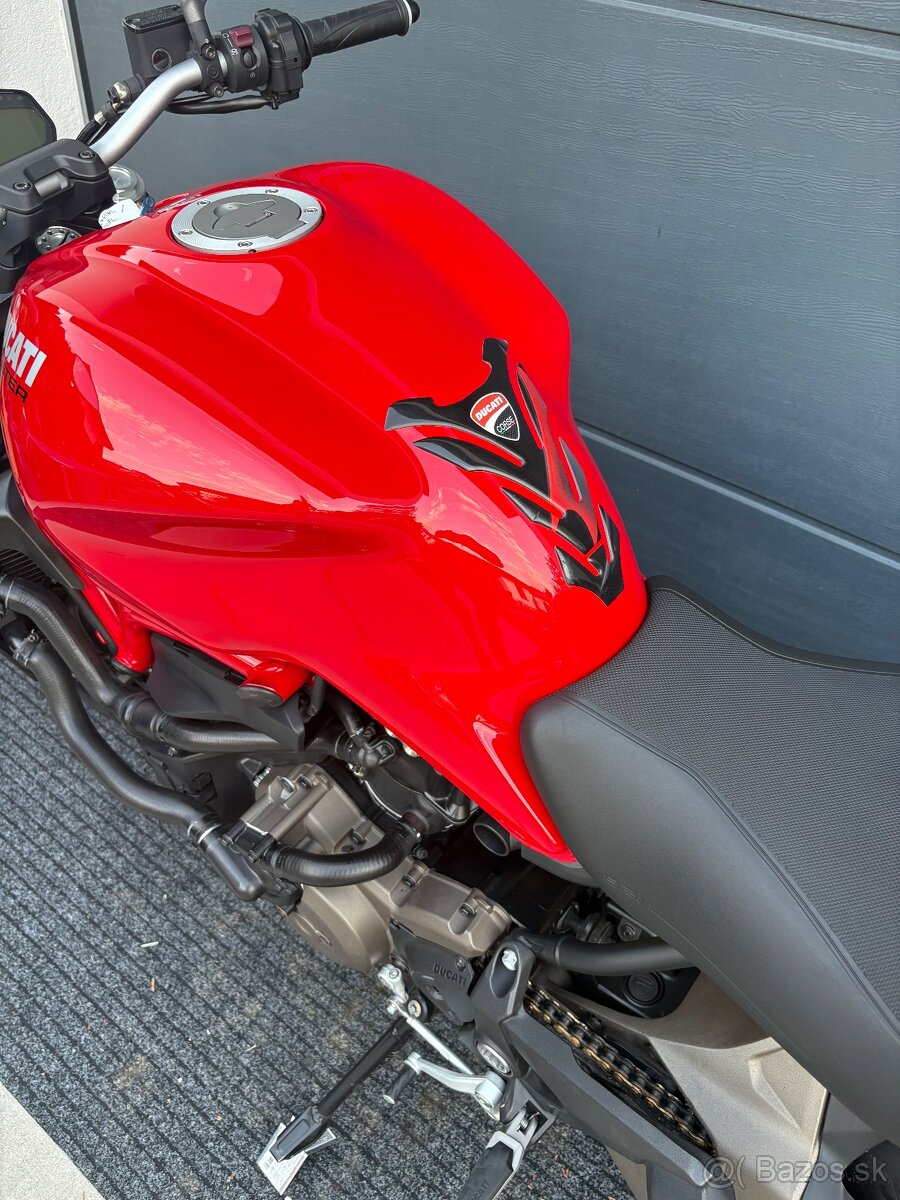 Ducati Monster 821 - 8
