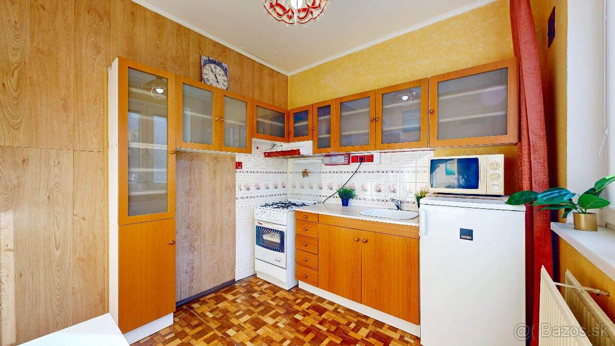 1 (až 1,5) izbový byt, Hemerkova ul, 36 m2, lodžia, upravený - 8