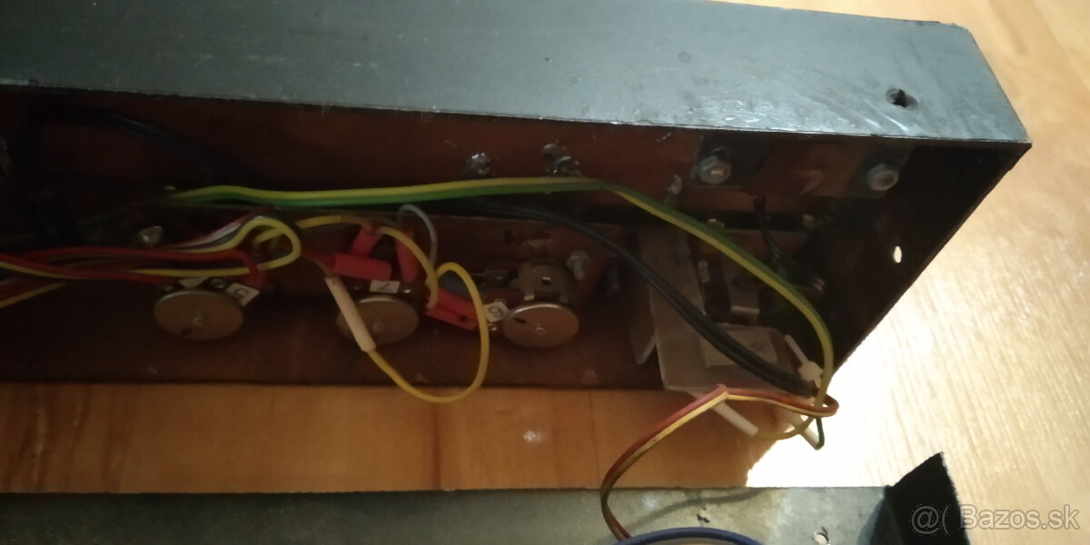 Predám stereo audio zosilňovač / krabicu - 8