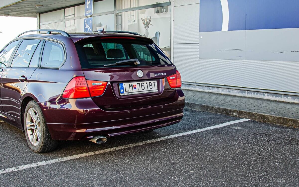 BMW Rad 3 Touring 320d xDrive A/T - 8