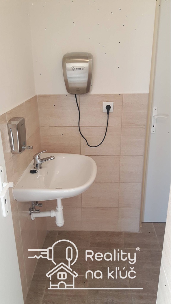 Na prenájom skladový priestor po kompletnej rekonštrukcii - 8