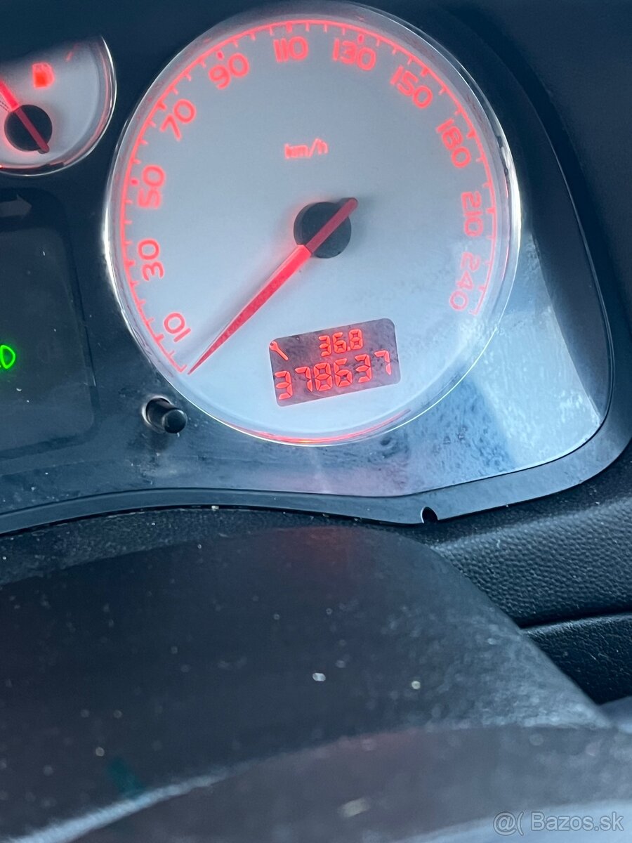 Peugeot 307 COMBI 1.6 Diesel - 8