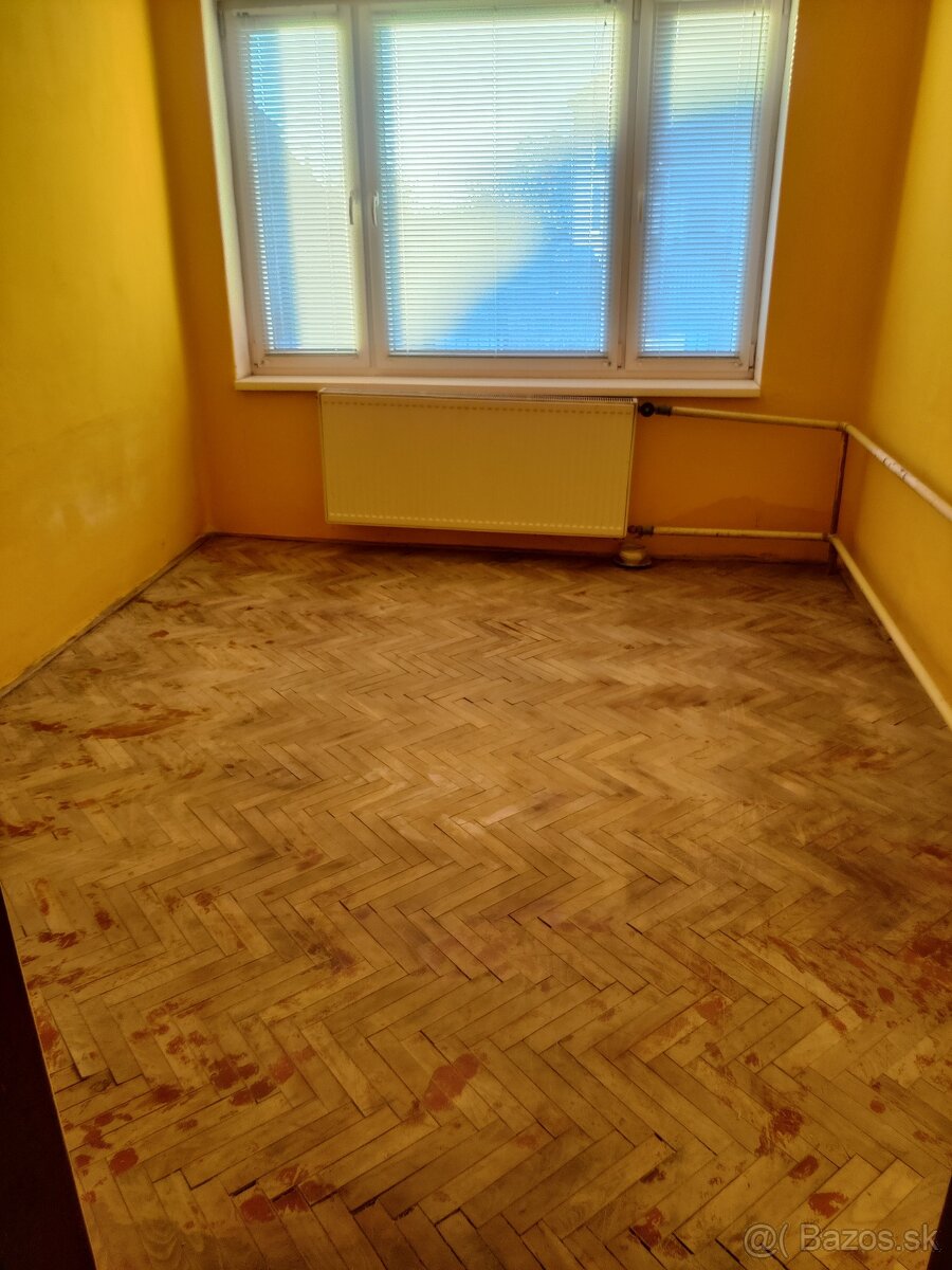 Rodinný dom s pozemkom v obci Čierna - 8