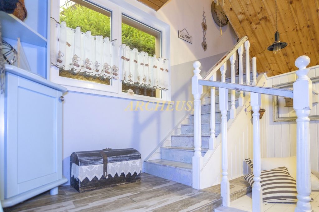 NA PRENÁJOM, PODKROVNÝ 2 IZBOVÝ BYT V RD, 55m2, SOLIVAR - 8