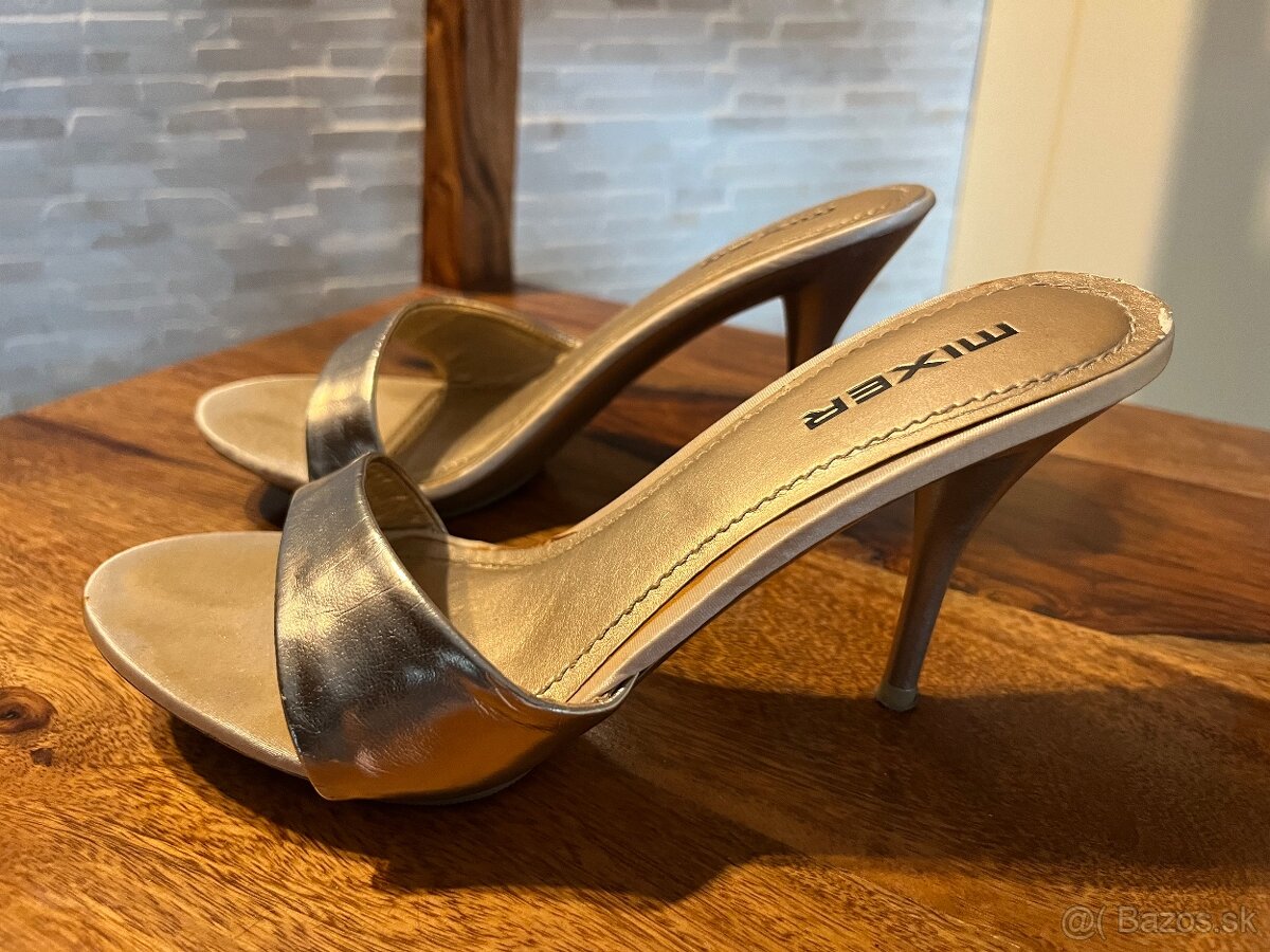 Rozne boty cislo 35 - 8