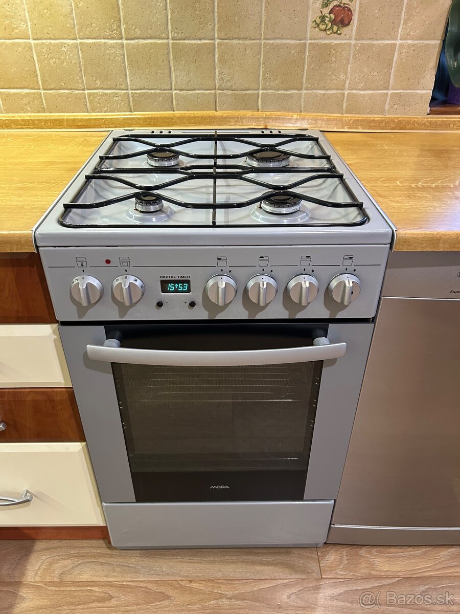 Kuchynská linka - 8