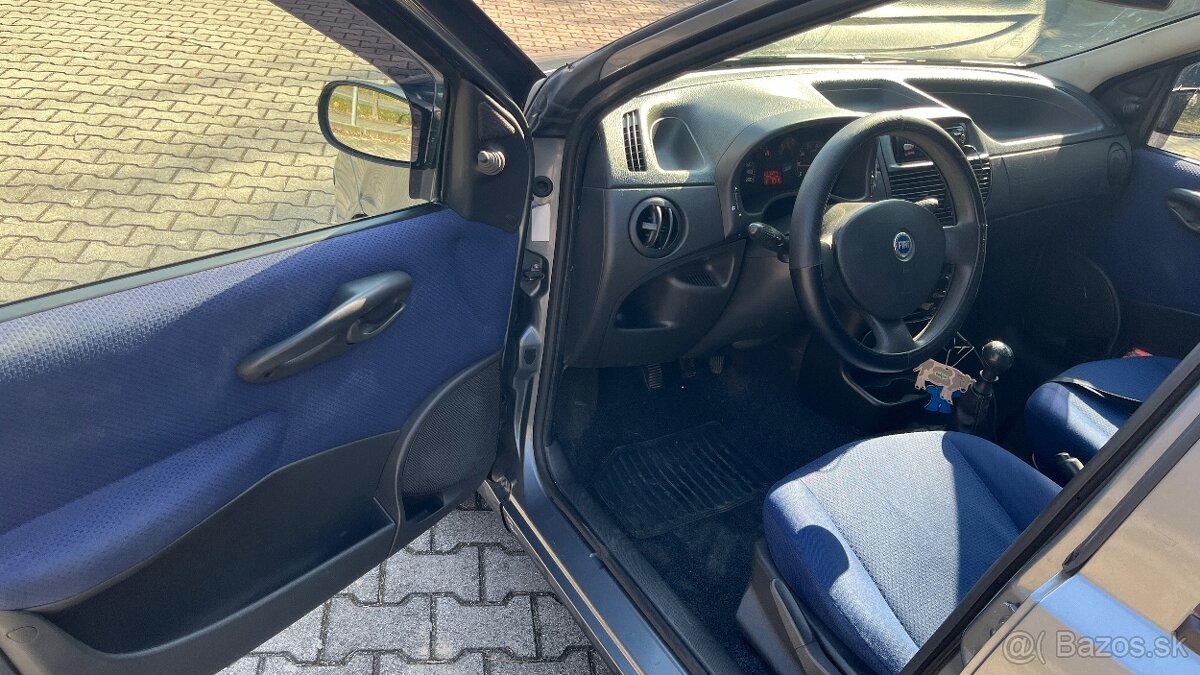 Fiat Punto 1.2 Benzín 44kw - 8