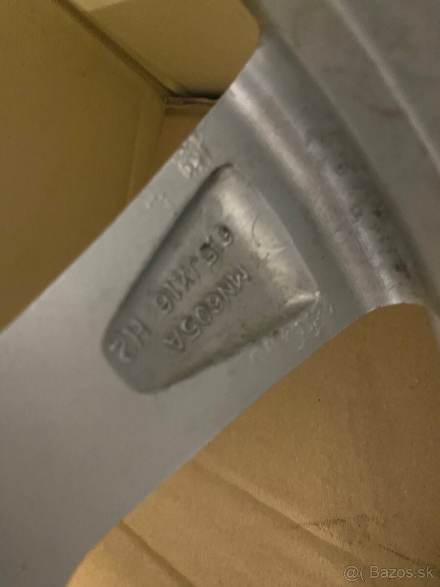 4x100 R16 6,5J ET45 Oxxo Oberon 4 - 8