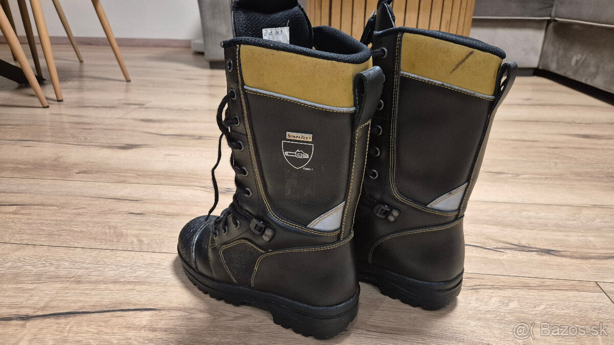 Pilčícke nohavice a obuv Tornado Rosenbauer s protirezem - 8