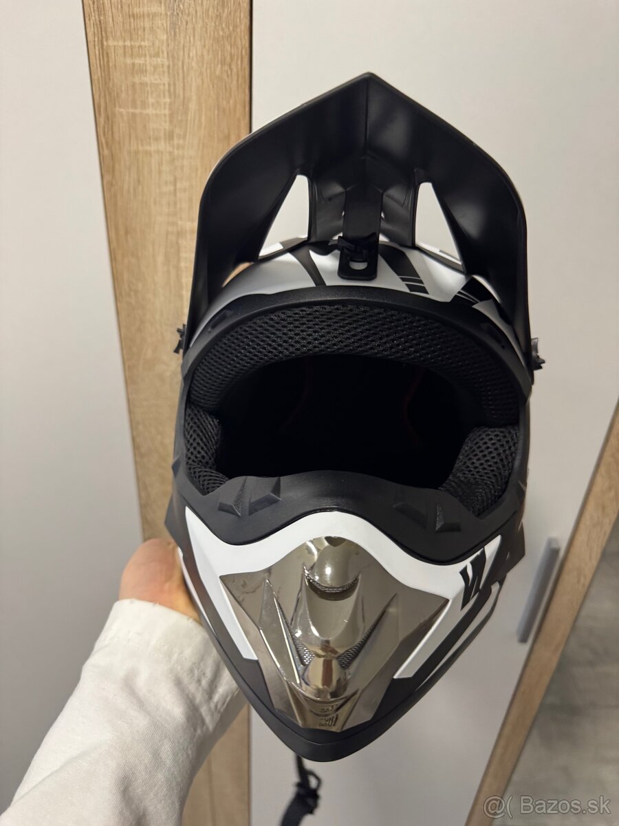 Fox motorkárska prilba - 8