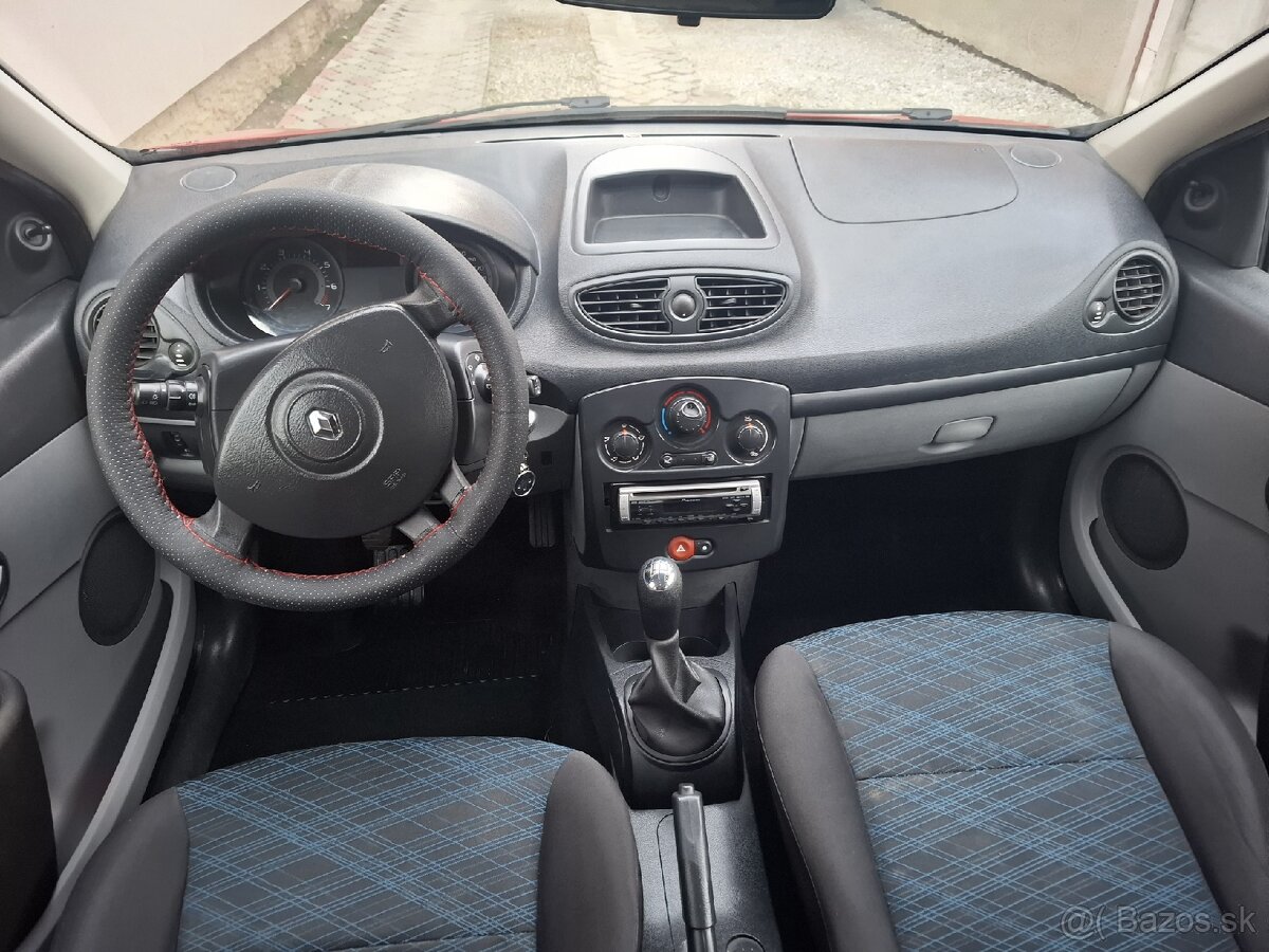 Renault clio 1.2 benzín - 8