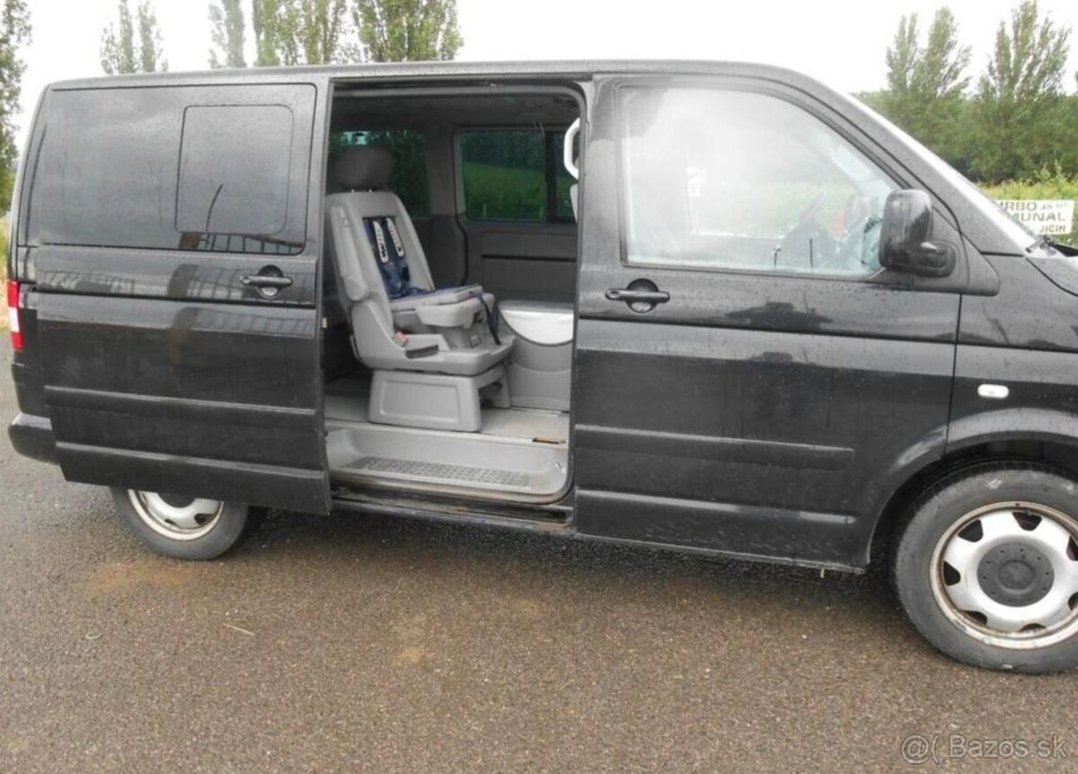 Volkswagen Multivan 2,5 96 kw 7 Míst Serviska nafta - 8